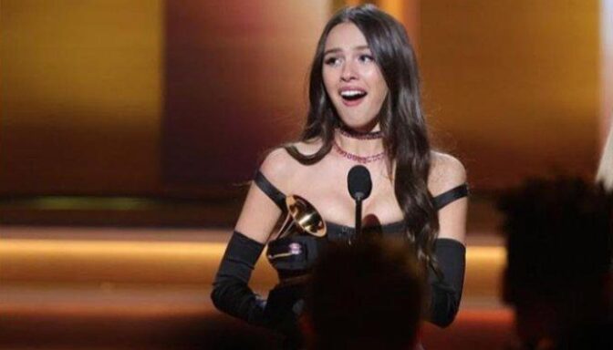 Guitar Chords And Vampire Lyrics – Olivia Rodrigo: Because I Made Some Really Big Mistakes