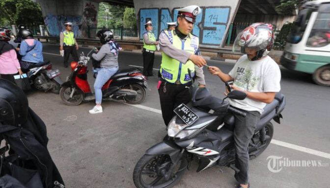 Now Only Certified Traffic Police Officers Are Allowed To Issue Speeding Tickets To Road Users