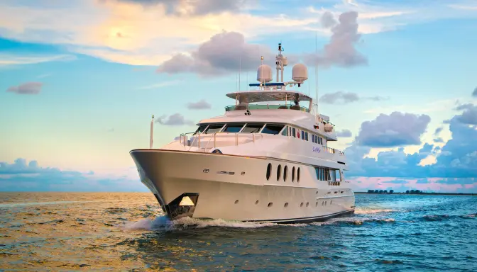 How to Become a Successful Yacht Broker in 2024