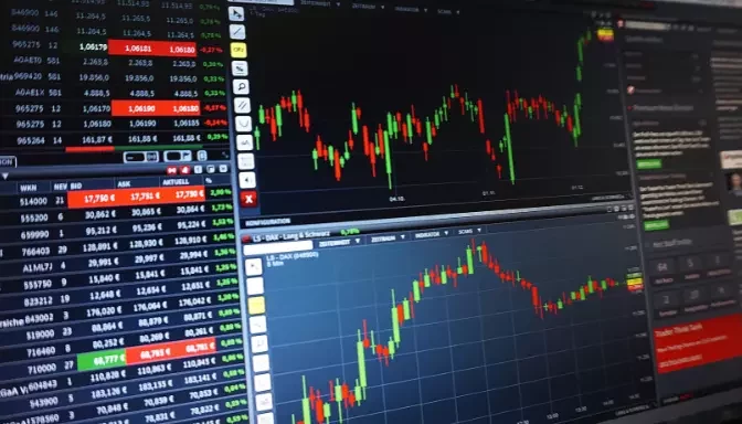 SPXU Stock: A Risky Bet Against the S&P 500