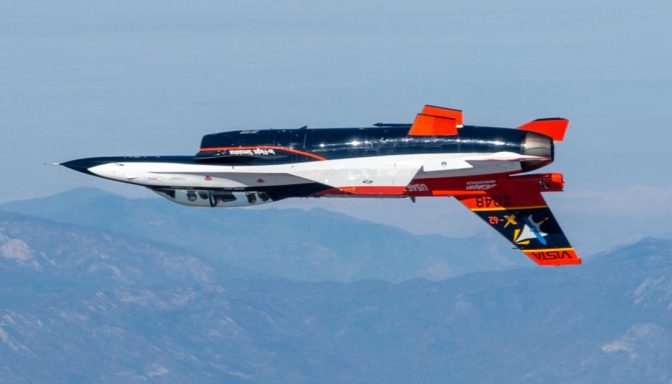 F-16 Fighter Jet With AI Pilot Successfully Flies Very Fast