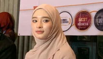 Inara Rusli Lepas Cadar di Depan Publik: Saya Buka untuk Hidupi Anak-Anak Saya