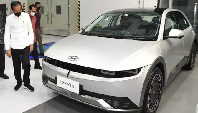Jokowi Resmikan Peluncuran Hyundai Ioniq 5
