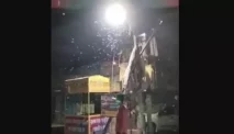 Viral! Hujan Cacing di India, Cuma Fenomena Alam atau Azab?