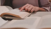 Tragedi Nol Buku di Indonesia: Mengapa Literasi Harus Ditingkatkan?
