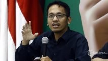 Laporkan Sponsor Judi Di Liga 1 Ke Polisi, Akmal Marhali Colek Jokowi: Negara Jangan Kalah