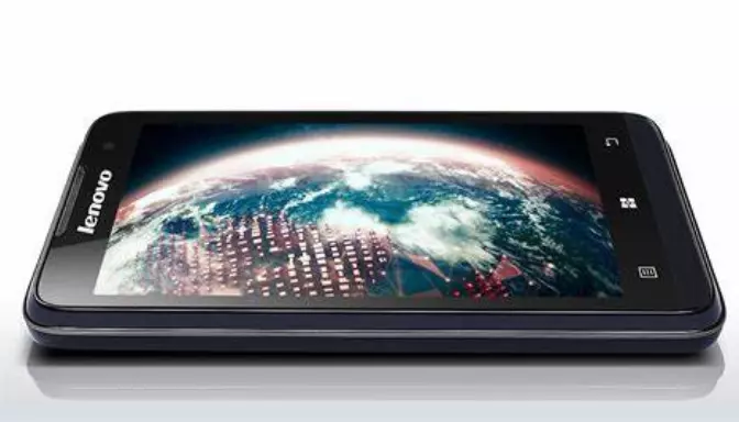 Review Lenovo P770