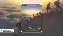 Review Novel 5 cm: Petualangan Lima Sahabat yang Mengubah Hidup Mereka