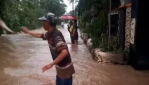 Tumpukan Sampah Jadi Penyebab Luapan Sungai, Banjir di Kateguhan Sukoharjo
