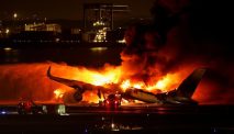 Fakta Pesawat Japan Airlines Terbakar Karena Tabrakan Di Landasan