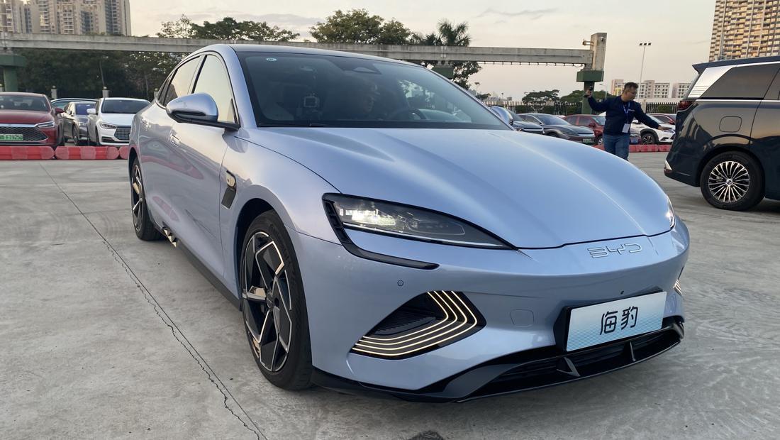 kalahkan tesla byd raja mobil listrik dunia 1b2c0a3