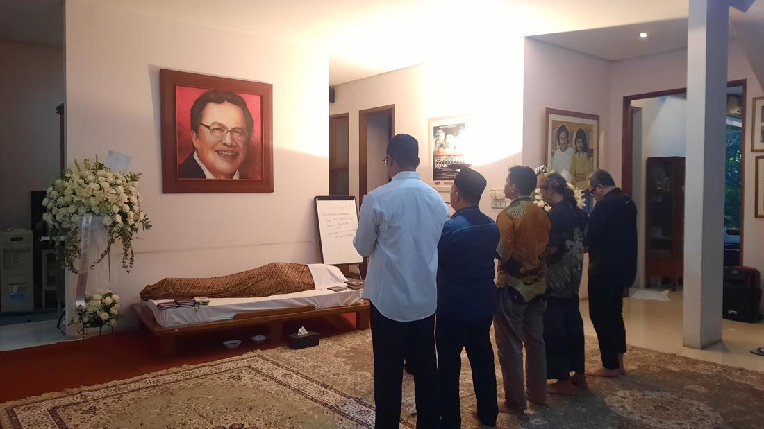 suasana rumah duka eks menko maritim rizal ramli pagi ini 5d50cdd