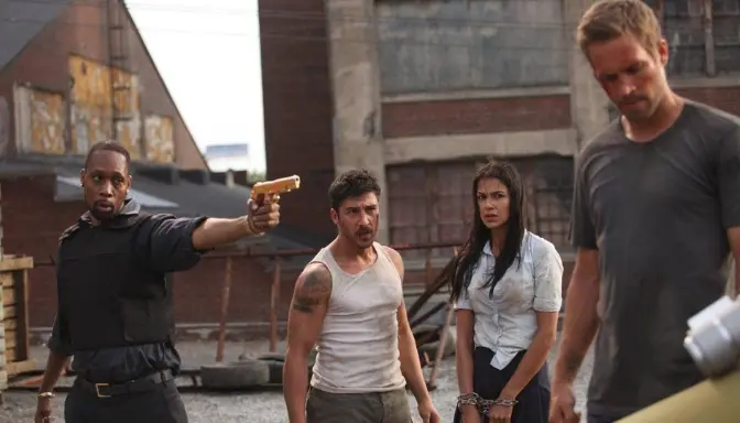 Sinopsis Film Brick Mansions, Aksi Terakhir Paul Walker, Tayang di Bioskop Trans TV Malam Ini