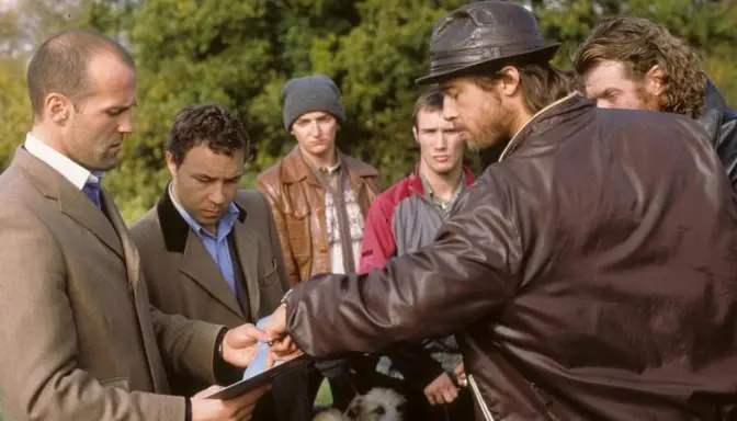 10 Rekomendasi Film Jason Statham Terbaik 3 Rekomendasi Film Jason Statham - Snatch (2000)