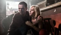 Sinopsis Film Collide, Aksi Nicholas Hoult Menyelamatkan Kekasihnya Felicity Jones
