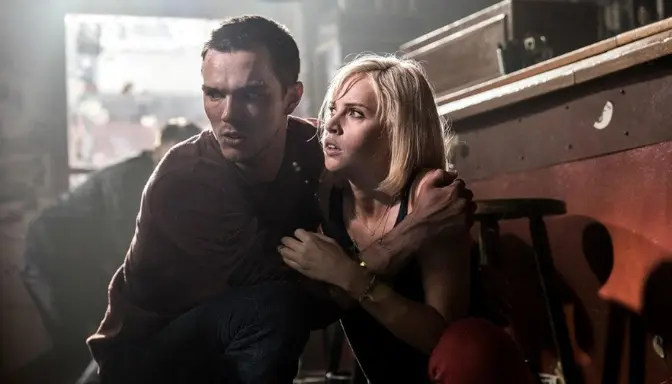 Sinopsis Film Collide, Aksi Nicholas Hoult Menyelamatkan Kekasihnya Felicity Jones