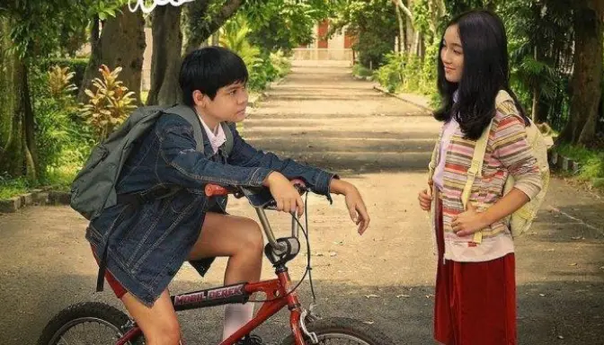 Dilan 1983 Wo Ai Ni, Kisah Cinta Melewati Waktu dan Bahasa