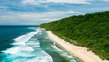 Pantai Nyang Nyang, Keajaiban Tersembunyi di Balik Bukit Bali