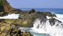 Pantai Wediombo, Pesona Eksotis Kawah Purba di Gunungkidul