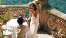 Amanda Rawles Dilamar Adriel Susanteo di Danau Como, Italia