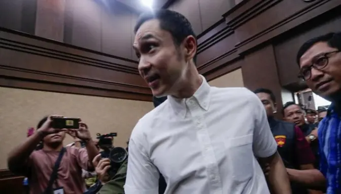 Harvey Moeis Bungkam Terkait Sandra Dewi di Sidang PT Timah