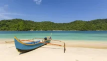 Keindahan dan Pesona Pantai Kiluan di Teluk Kiluan, Lampung
