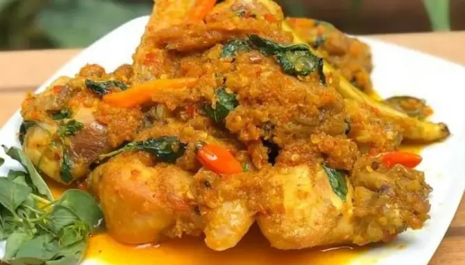 Resep Ayam Woku Khas Manado, Pedasnya Bikin Nagih