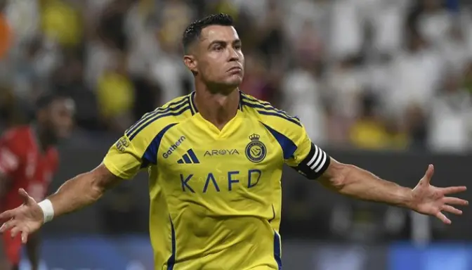 Ronaldo Selamatkan Al Nassr dengan Gol Lompatan Sensasional