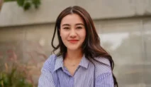 Aaliyah Massaid Kena Semprot Haters, Gara-Gara Mesra di Sofa Hanya Pakai Tanktop