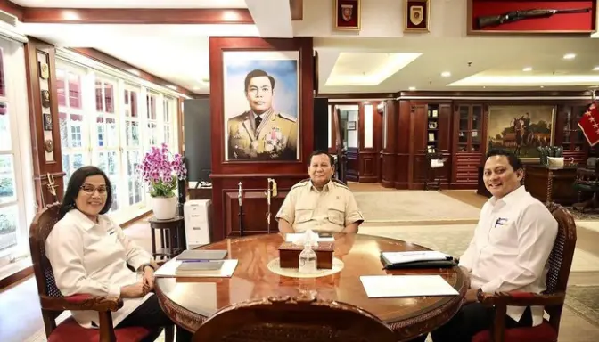 Sri Mulyani Laporkan Perkembangan APBN kepada Presiden Terpilih Prabowo