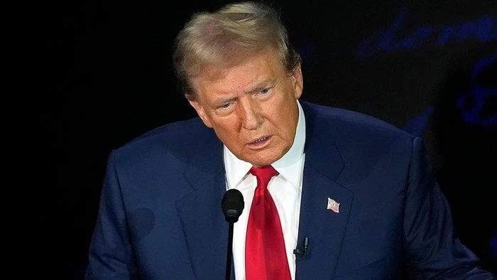 Donald Trump Desak Israel Serang Fasilitas Nuklir Iran