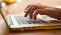 Struktur yang Membangun Teks Editorial Sama dengan Teks Eksposisi