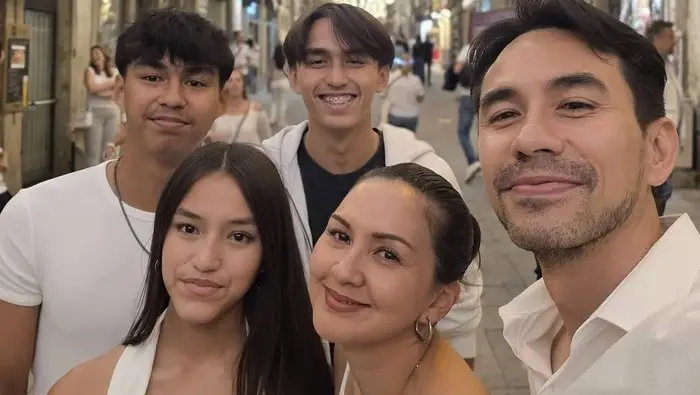 Alasan Darius dan Donna Agnesia Pilih Portugal untuk Pendidikan Tiga Anaknya