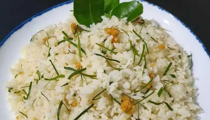 Cara Membuat Nasi Daun Jeruk Viral yang Wangi, Enak, dan Praktis di Rumah