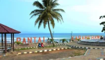 Pantai Karang Hawu, Keindahan dan Mitos di Balik Ombak Samudra Hindia