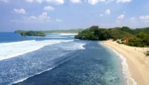 Pesona Pantai Sundak, Destinasi Wisata Gunungkidul Paling Instagramable Tahun 2025