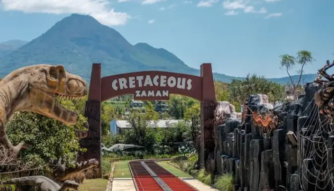 Wisata Dinosaurus di Jatim Park 3, Cek Harga Tiket & Wahana Terbaru!