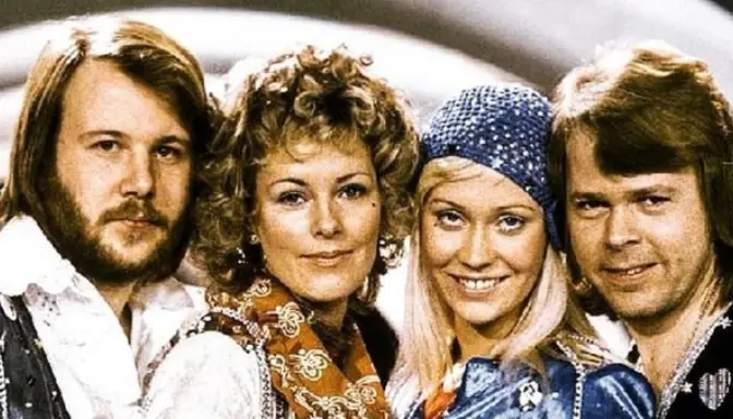 Lirik dan Terjemahan Lagu The Winner Takes It All karya ABBA 1 Lirik dan Terjemahan Lagu The Winner Takes It All karya ABBA