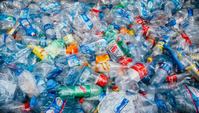 Peluang Usaha Daur Ulang Botol Plastik, Untung Besar Selamatkan Lingkungan