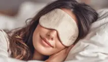 5 Manfaat Sleep Mask Saat Tidur Beserta Cara Memilihnya